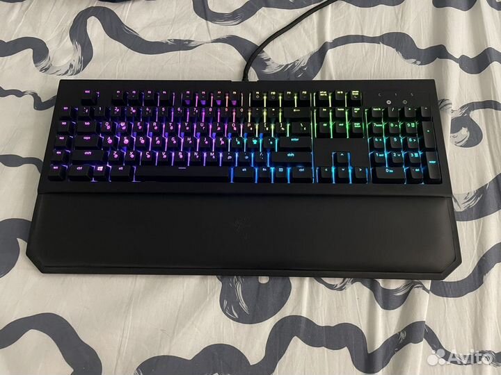 Игровая клавиатура Razer blackwidow chroma v2