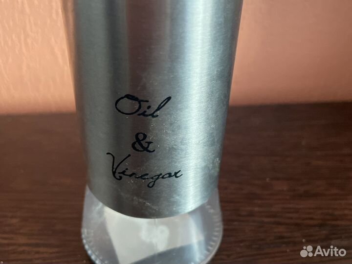 Бутылочка с распылителем для масла