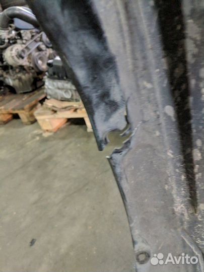 Подкрылок передний правый Honda Civic 8 4D