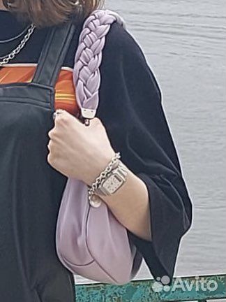 Сумка-багет на плечо