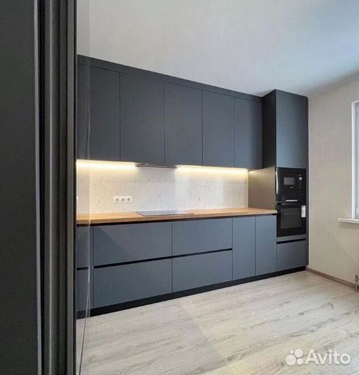 Кухня на заказ, кухня в потолок