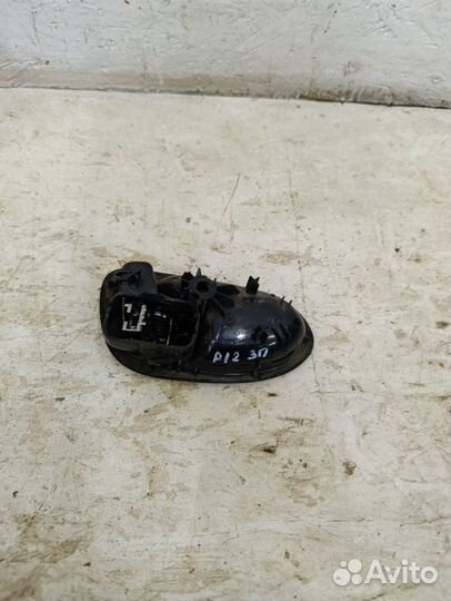 Ручка внутренняя задняя правая Nissan Primera P12