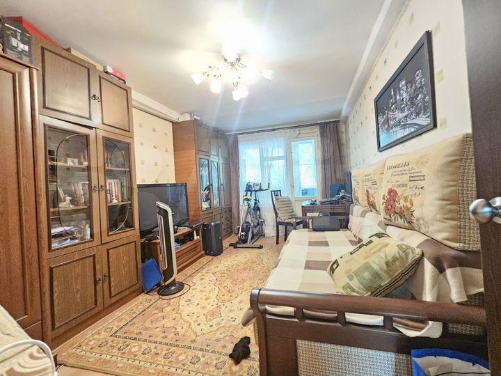 2-к. квартира, 60 м², 1/5 эт.