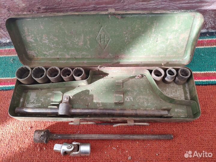 Набор головок с воротком