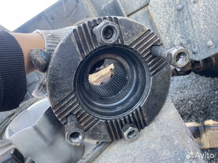 Фланец shacman кпп 9js150T-B