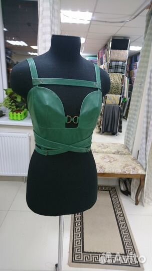 Пошив и ремонт одежды из кожи, меха, ткани