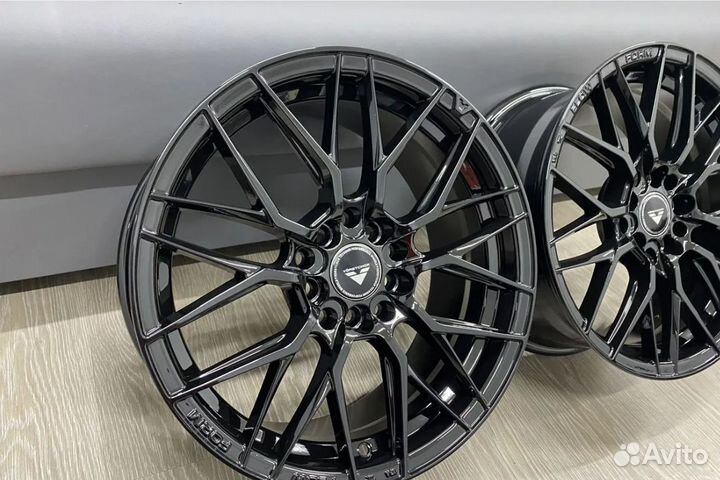 R16 VF107 gloss black 4-100