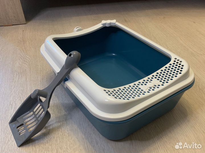 Лежанки и лотки для собак и кошек