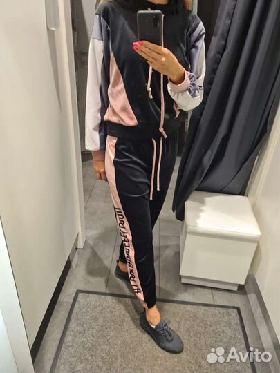 Костюм спортивный