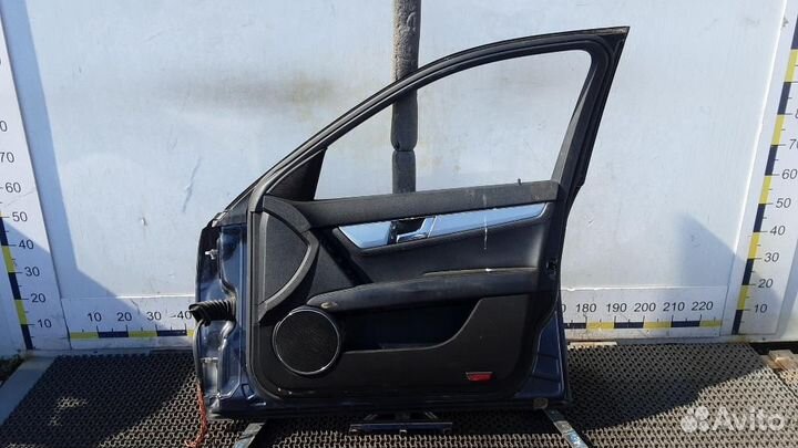 Дверь передняя правая Mercedes-Benz C-Class
