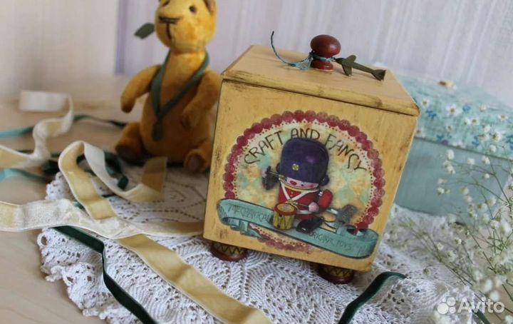 Шкатулки деревянные ручной работы