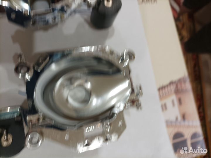 Линзы фар би ксеноновые на форд фокус