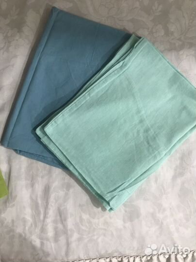 Постельное белье (размеры разные) и покрывала