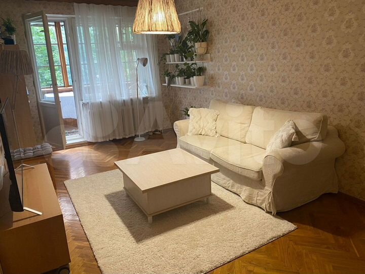 3-к. квартира, 73 м², 3/10 эт.