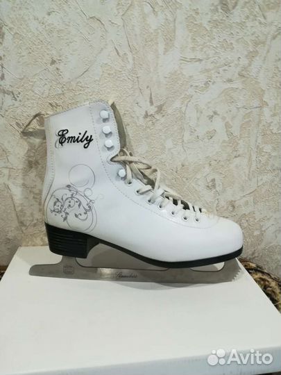 Коньки женские