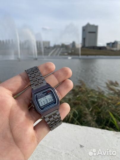 Электронные часы casio