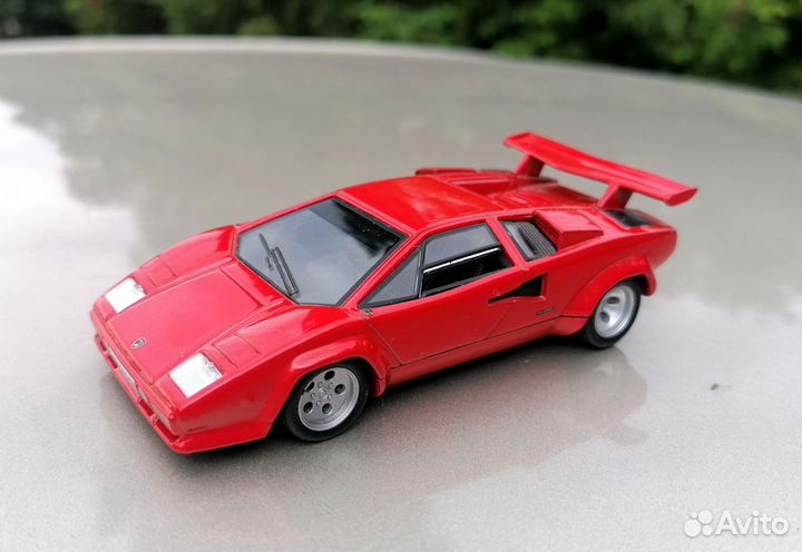 Модель Lamborghini Countach 1/43