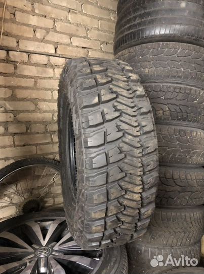 Goodyear Wrangler MT/R Kevlar 285/75 R16