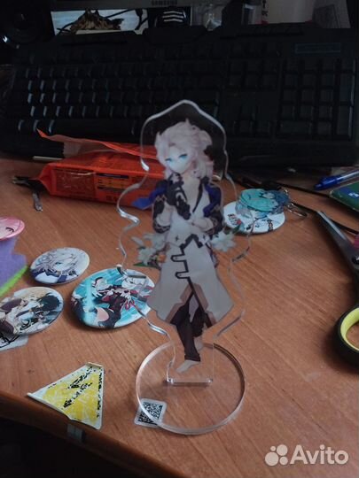 Значки и стенд по геншин инпакт