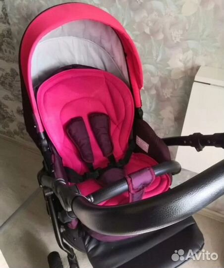 Продам коляску 3 в 1