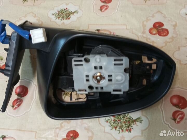 Зеркало левое. корпус Тойота camry v50 оригинал