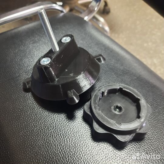 Кронштейн экспедиционной канистры