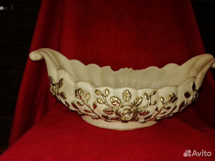 Огромная советская ладья из колкого пластика