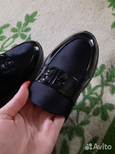 Продаются туфли