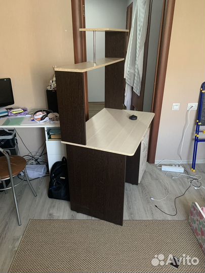 Стол компьютерный