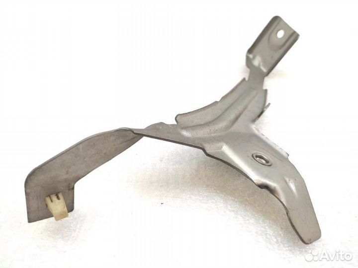 Кронштейн крыла передний правый Bmw 5-Series E60