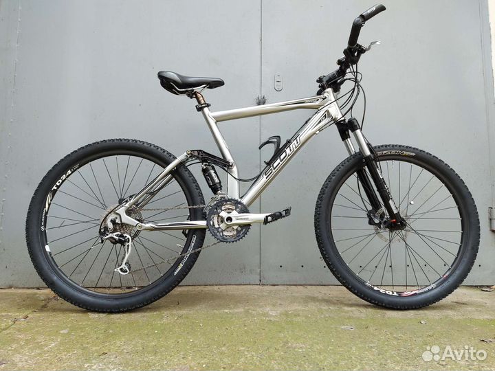 Велосипеды; Scott двухподвес как новый