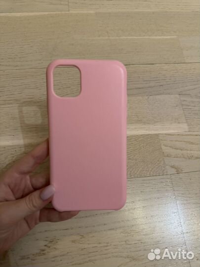 Чехлы на телефон iPhone 11