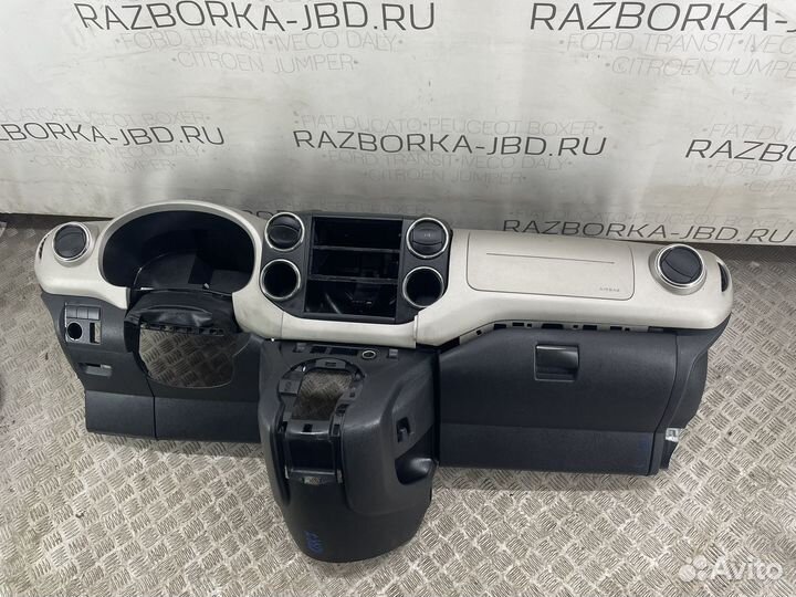 Торпедо citroen berlingo B9 08