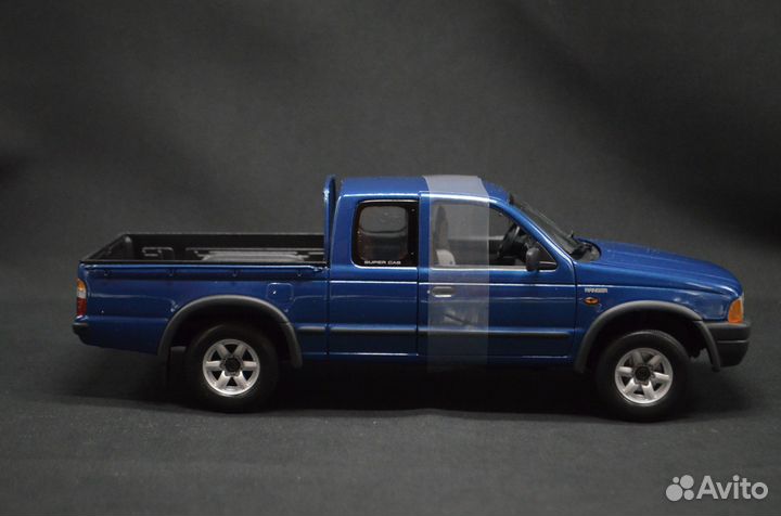 1/18, Ford Ranger 2000, Action (дилерская)