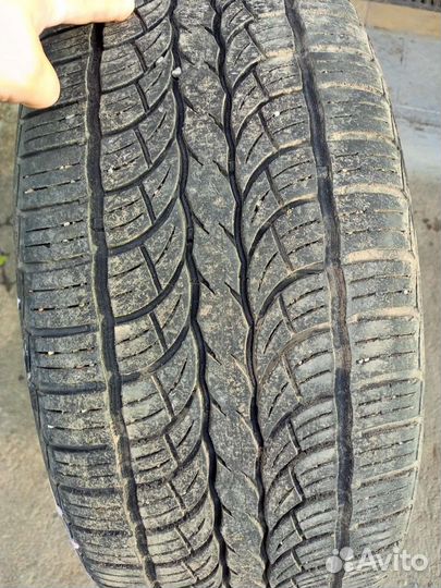 Duraturn Mozzo STX 245/40 R20