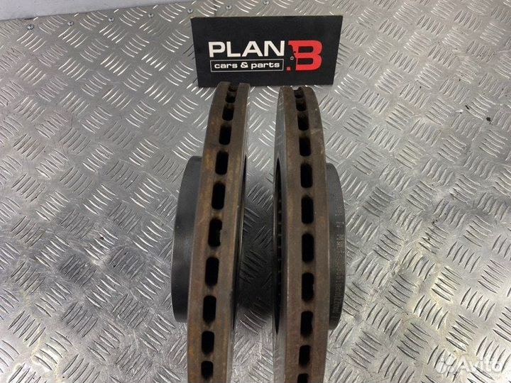 Диск тормозной Volkswagen Golf MK6 caxa 2011