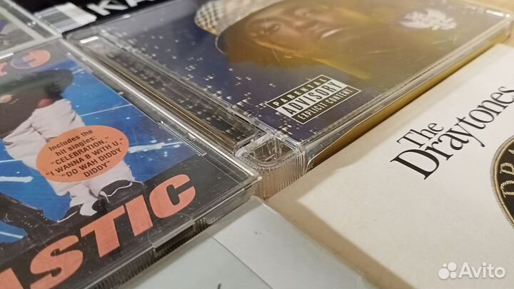 CD диски с музыкой (12шт)