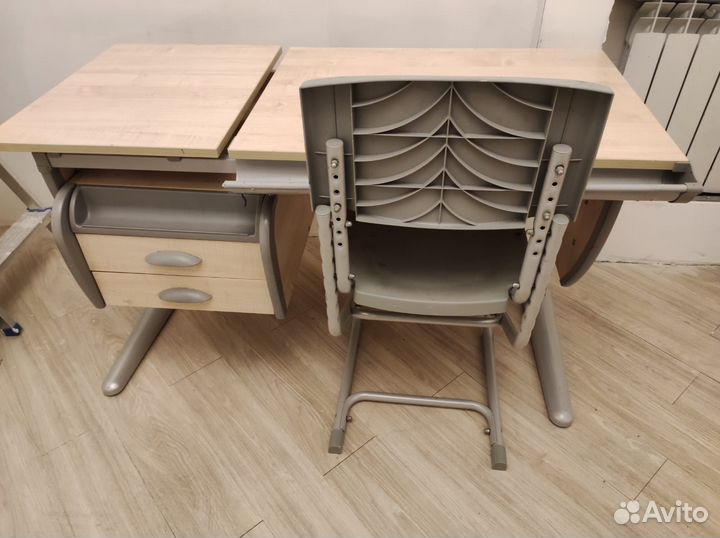 Растущая парта и стул дэми