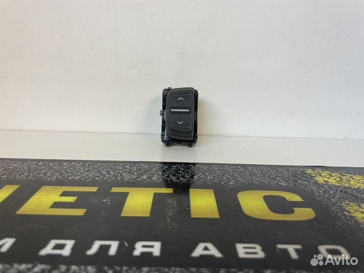 Кнопка стеклоподъемника Logan Sandero Логан 2