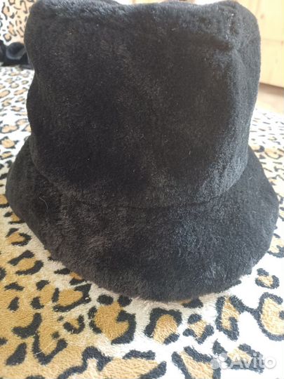 Панама черная меховая