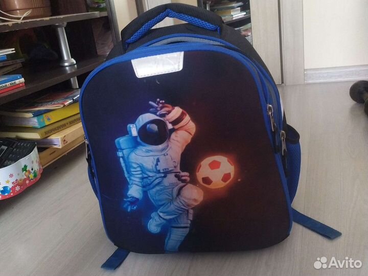 Школьный рюкзак
