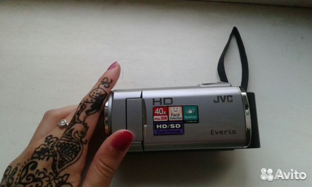 Видеокамера JVC