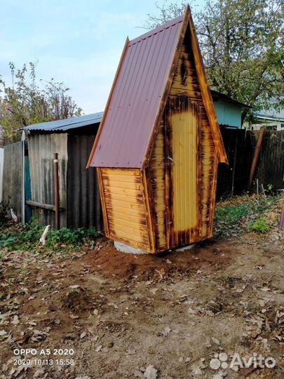 Дачный туалет с выгребной ямой