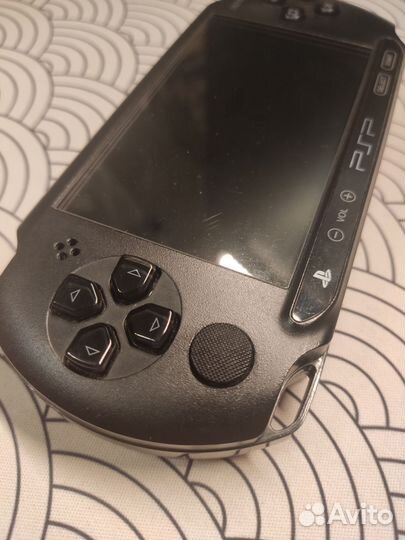 Sony psp e 1008