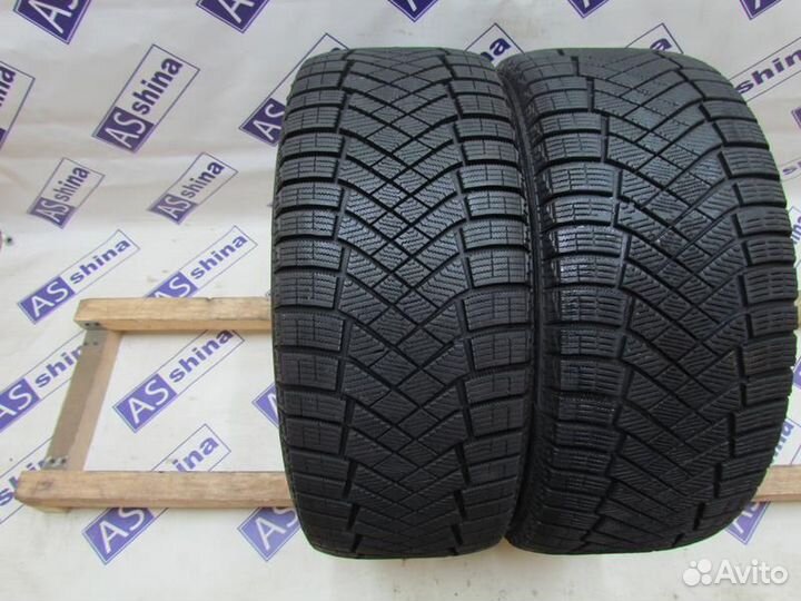 Pirelli Ice Zero FR 225/45 R18 92N