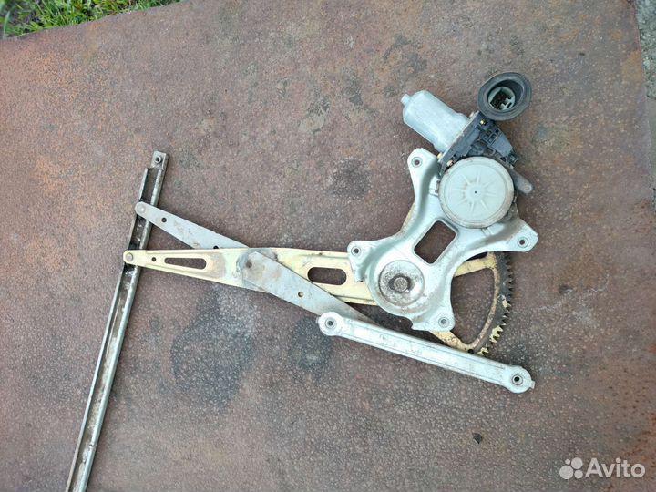 Стеклоподъемник