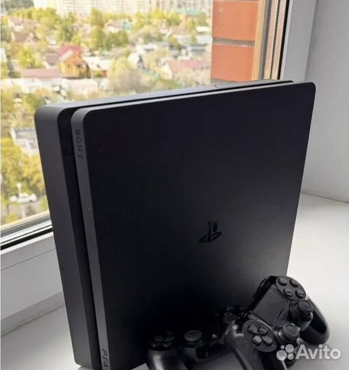 Консоль игровая PS4 Slim c 2 джойстиками прокат