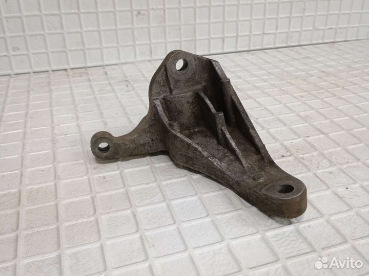 Кронштейн кпп ford focus 2 2005- 2019