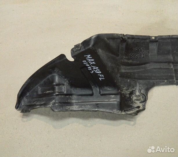 Подкрылок передний левый Maxima J30