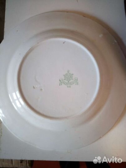 Фарфоровые тарелки И.Е. Кузнецова. 1913 г